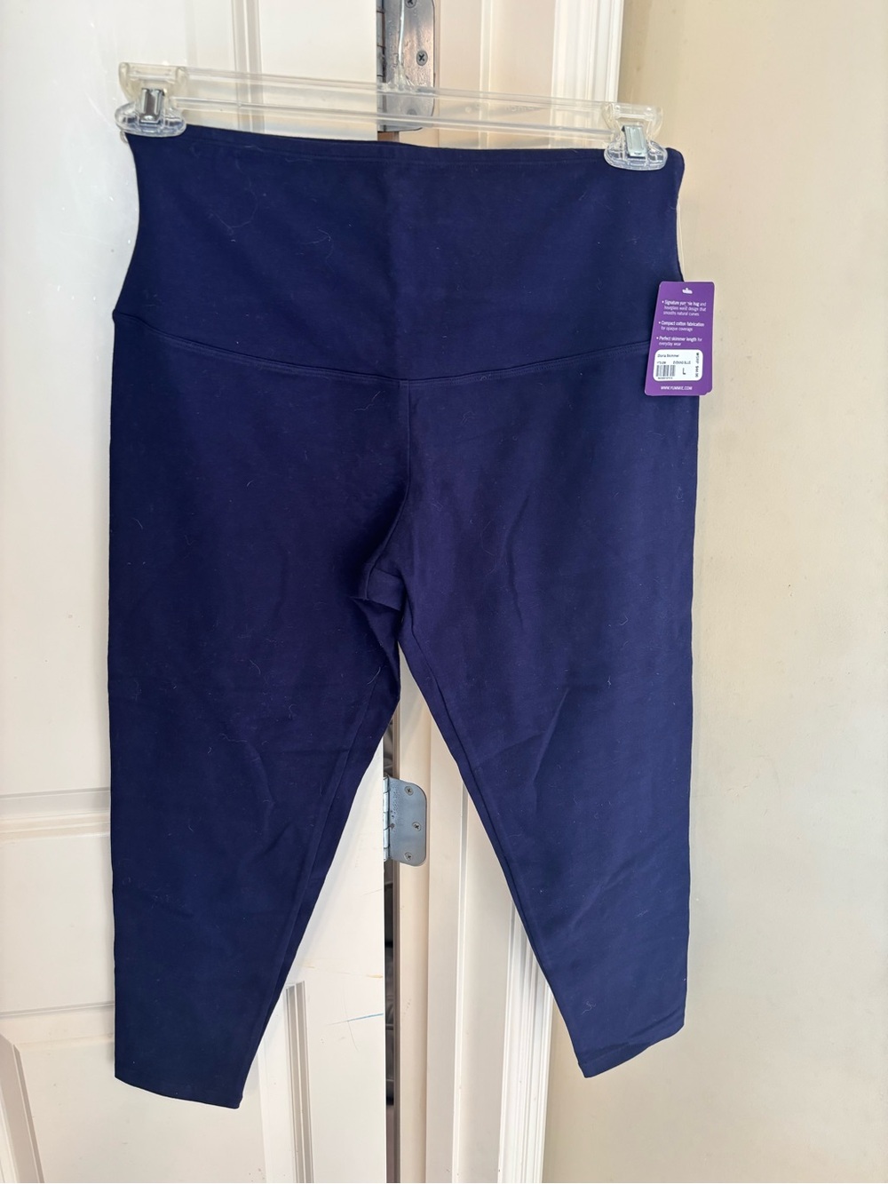 Women’s Navy High-Waist Active Capri Leggings